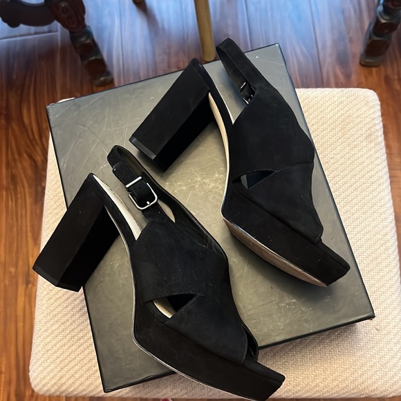 Black suede chunky heeled platform strappy sandals - Picture 2 of 9